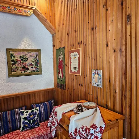 Wooden House * Πυργαδίκια