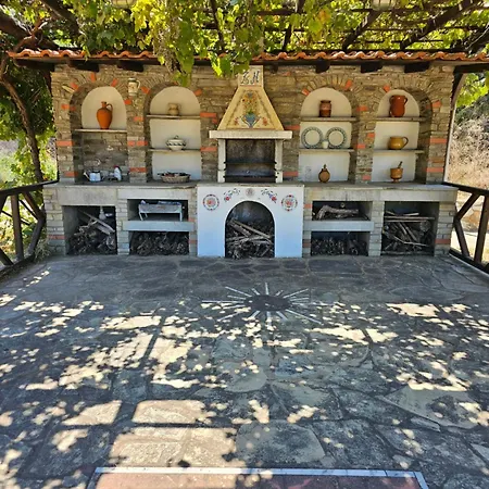 Wooden House * Pyrgadikia
